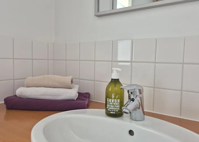 Independante Penzion Mayenne